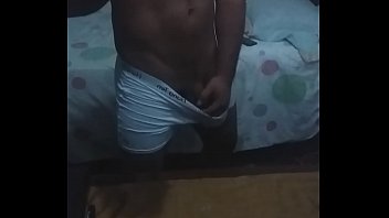 Joven gym gilmnacio chico caliente hot buena polla blanquito cuerpo body fit baile exotico sex