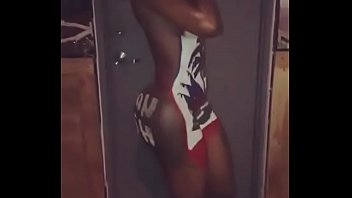 Big booty Haitian twerk